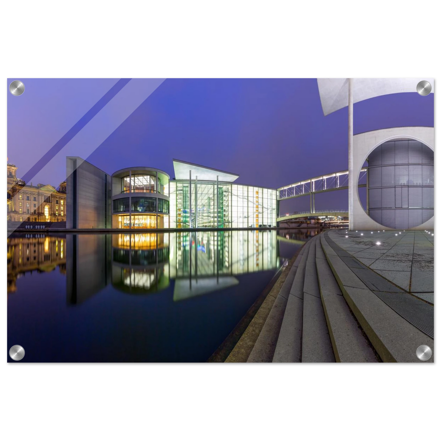 Wandbild berlin impression bei nacht leuchtende architektur als kunstdruck