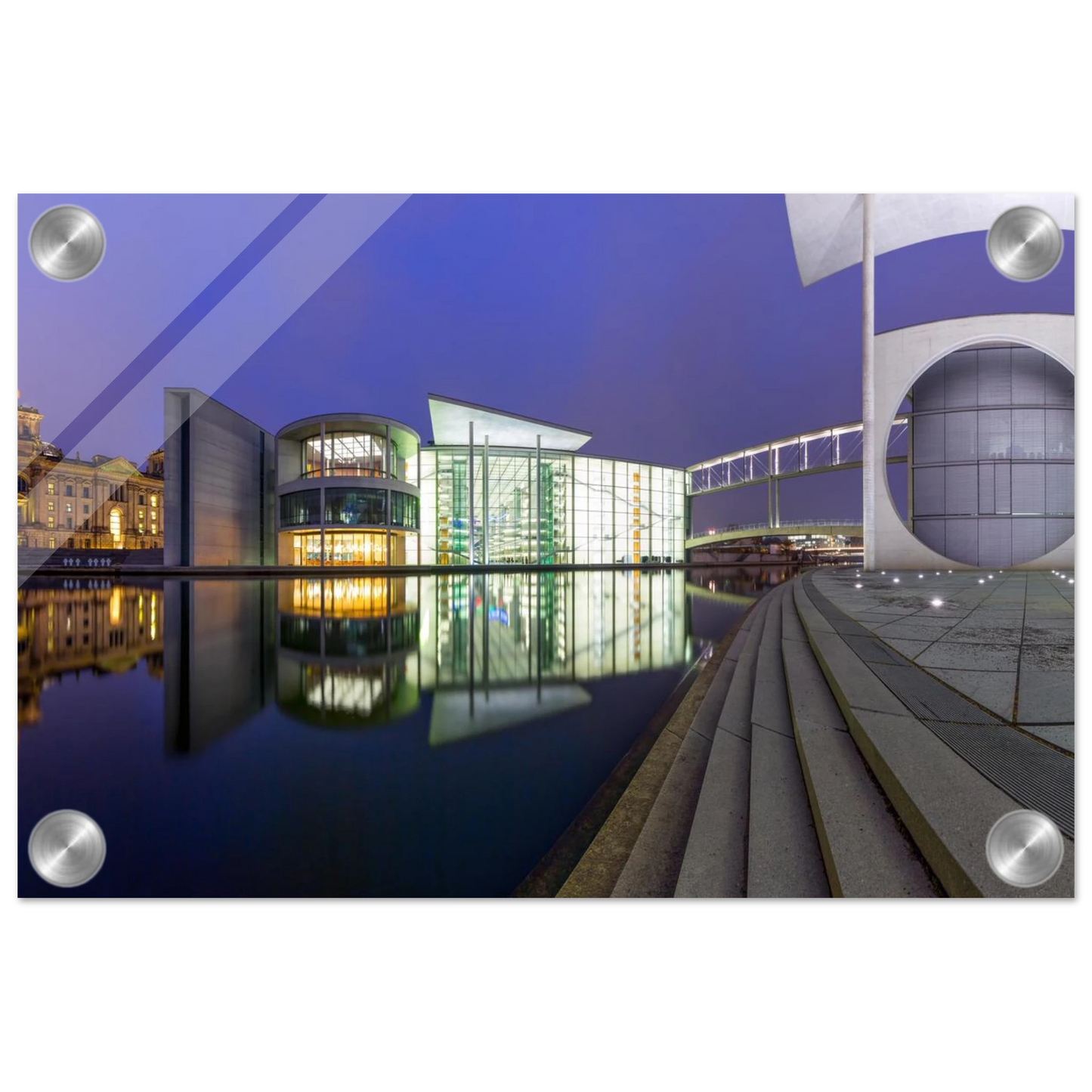 Wandbild berlin impression bei nacht leuchtende architektur als kunstdruck
