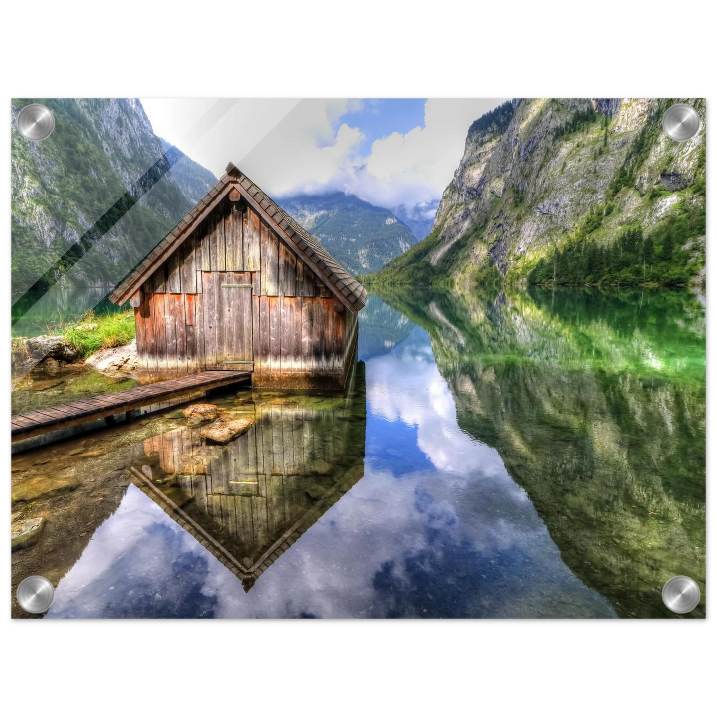 Wandbild bergschutzhuette am see ein idyllisches refugium fuer ihre wanddekoration