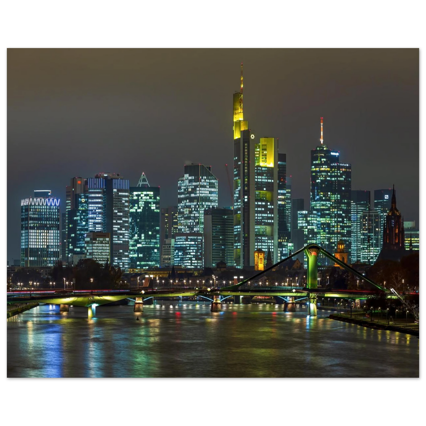 Wandbild frankfurt skyline bei nacht lebendige stadtlandschaft fuer ihr zuhause in vielen groessen