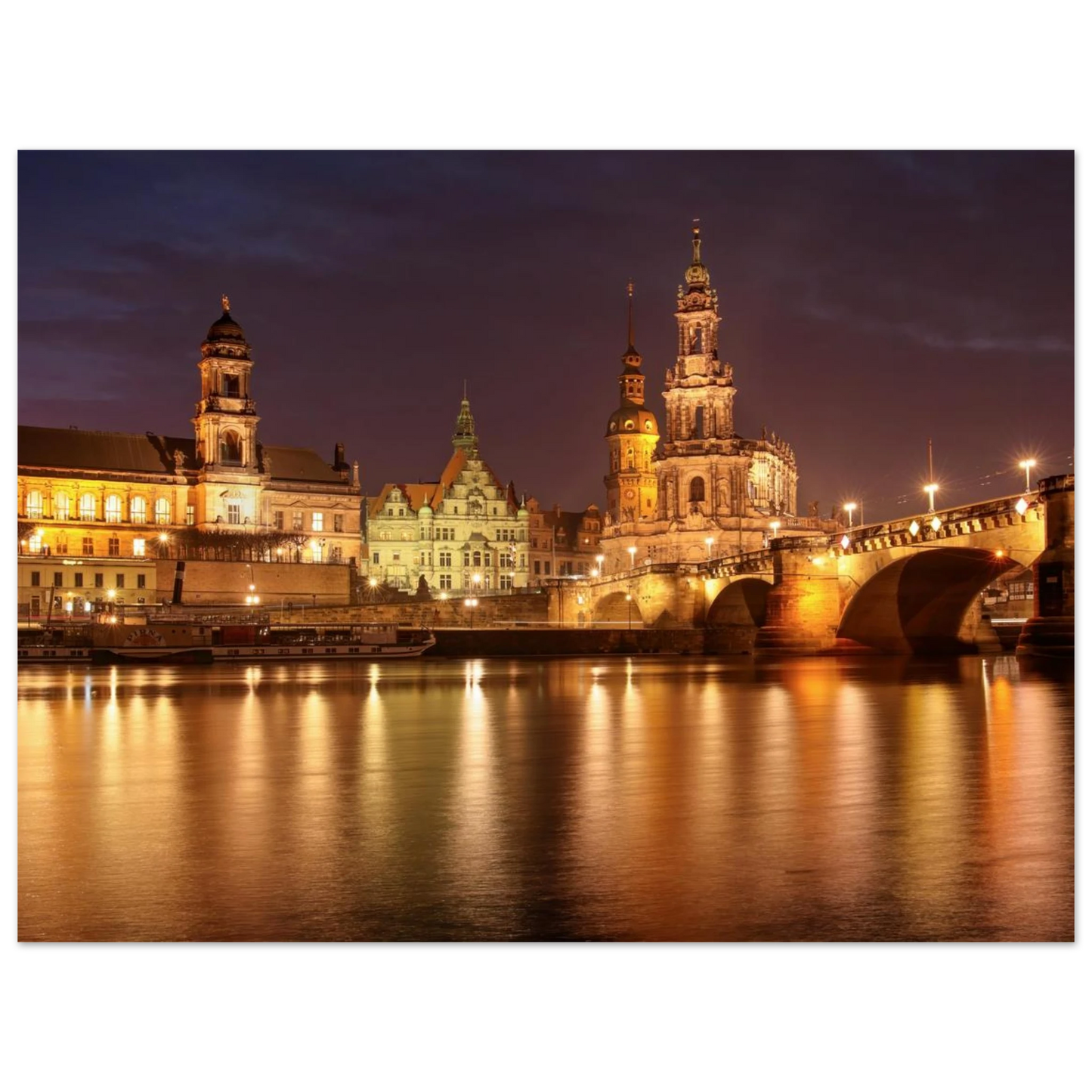 Wandbild dresden elbufer bei nacht ein malerisches stadtbild mit bruecken und gebaeuden erhaeltlich in vielen groessen