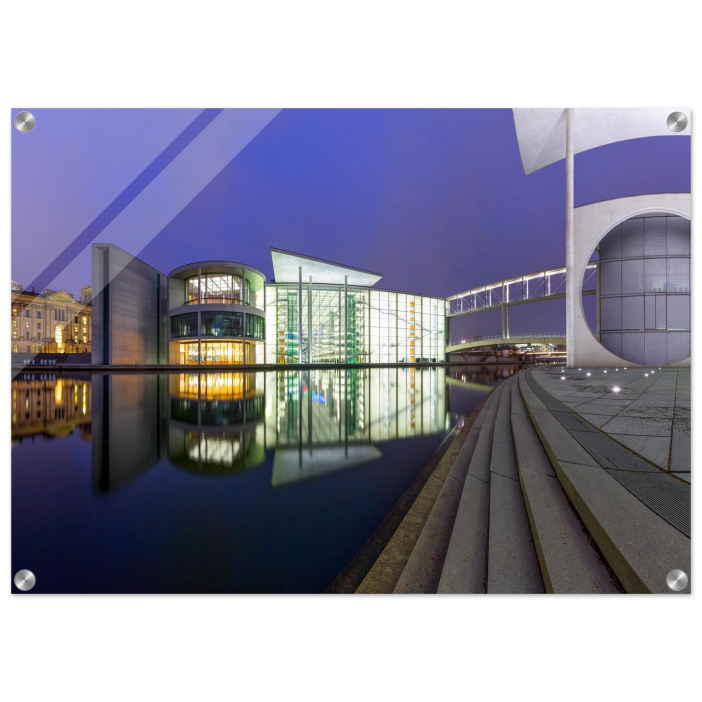 Wandbild berlin impression bei nacht leuchtende architektur als kunstdruck