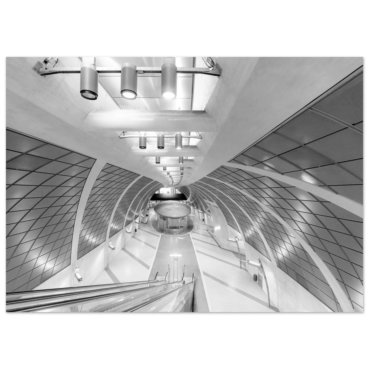 Wandbild futuristische u bahn station moderne architektur in schwarz weiss als wandkunst