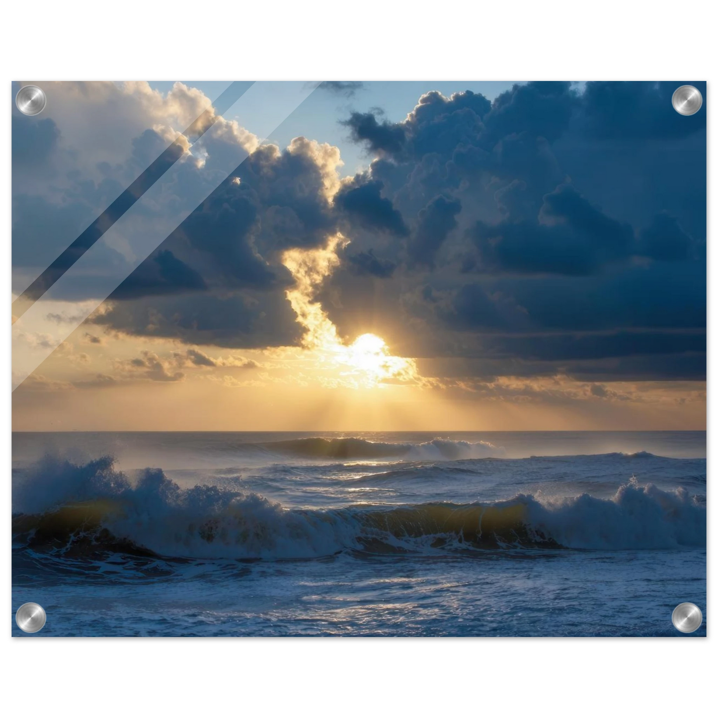 Wandbild dramatischer sonnenuntergang ueber stuermischer see lebendige wolken goldstrahlen fuer ihre wand