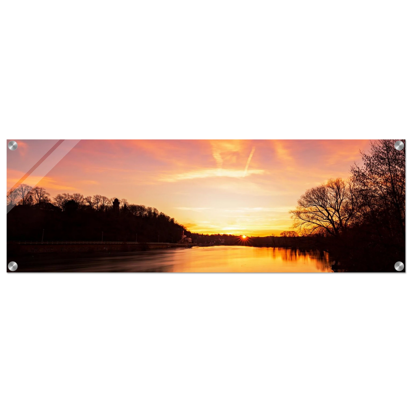 Wandbild dramatischer sonnenuntergang am fluss leuchtende himmelskunst fuer ihr zuhause in ihrer wunschgroesse