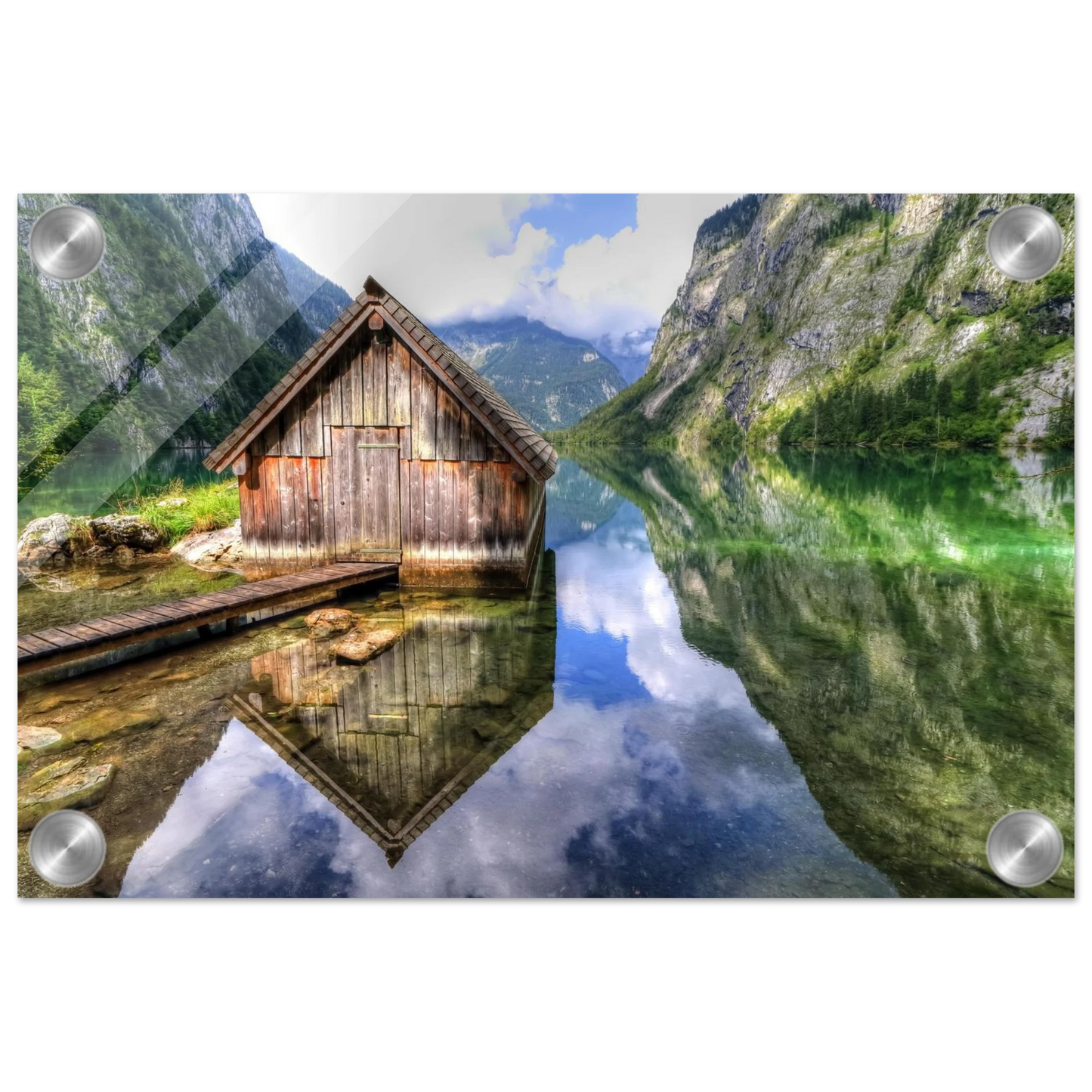 Wandbild bergschutzhuette am see ein idyllisches refugium fuer ihre wanddekoration