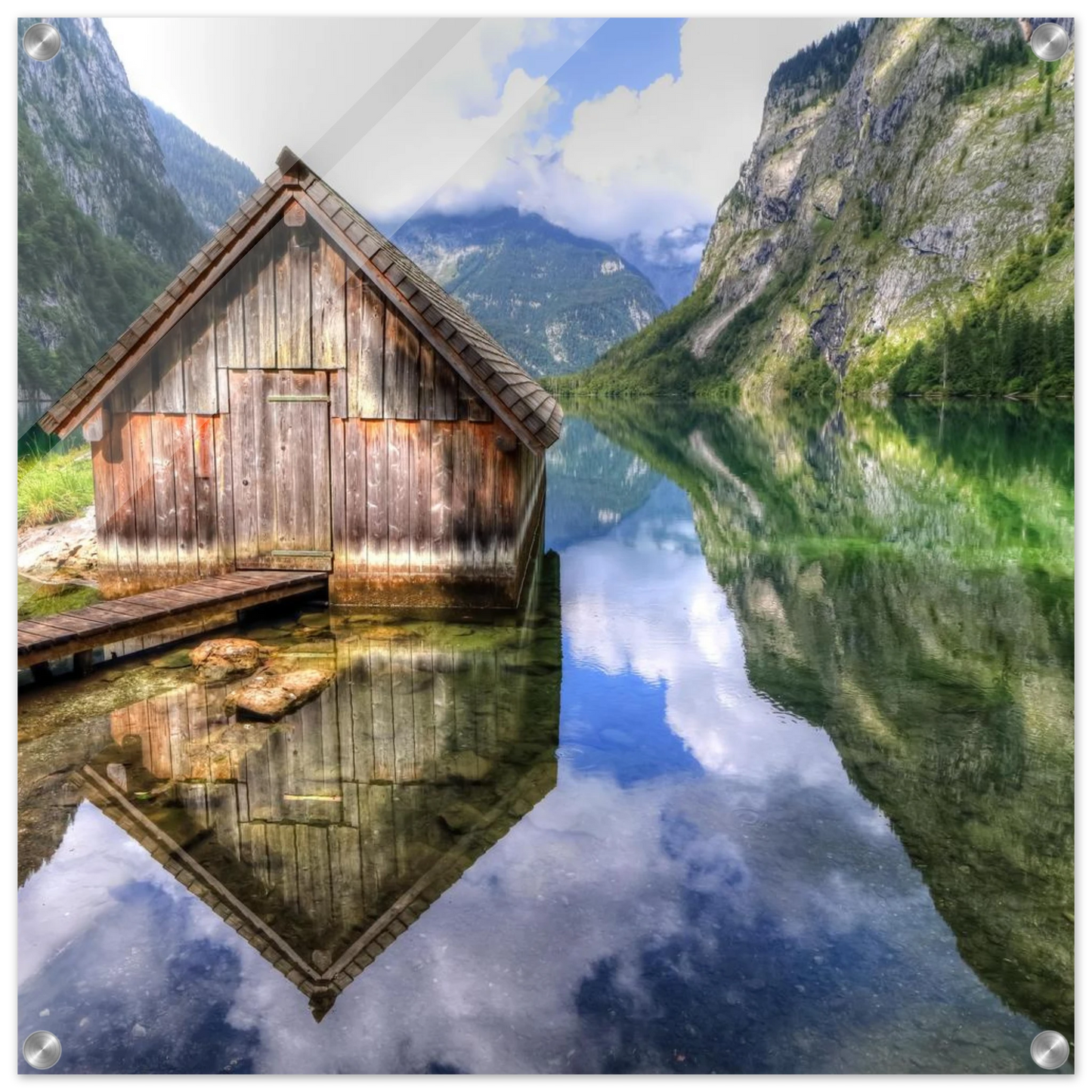 Wandbild bergschutzhuette am see ein idyllisches refugium fuer ihre wanddekoration