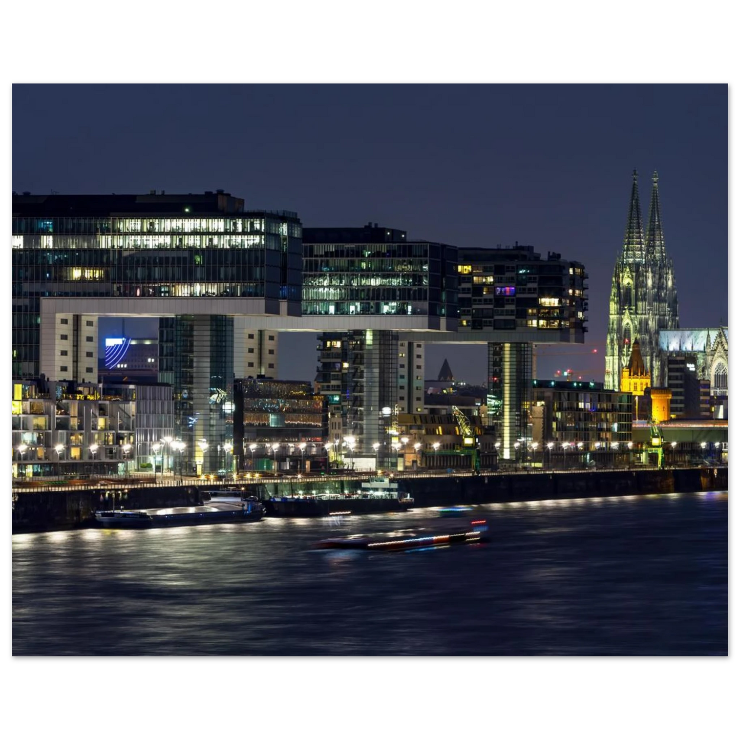 Wandbild koelner skyline bei nacht modernes stadtbild fuer ihr zuhause in vielen groessen