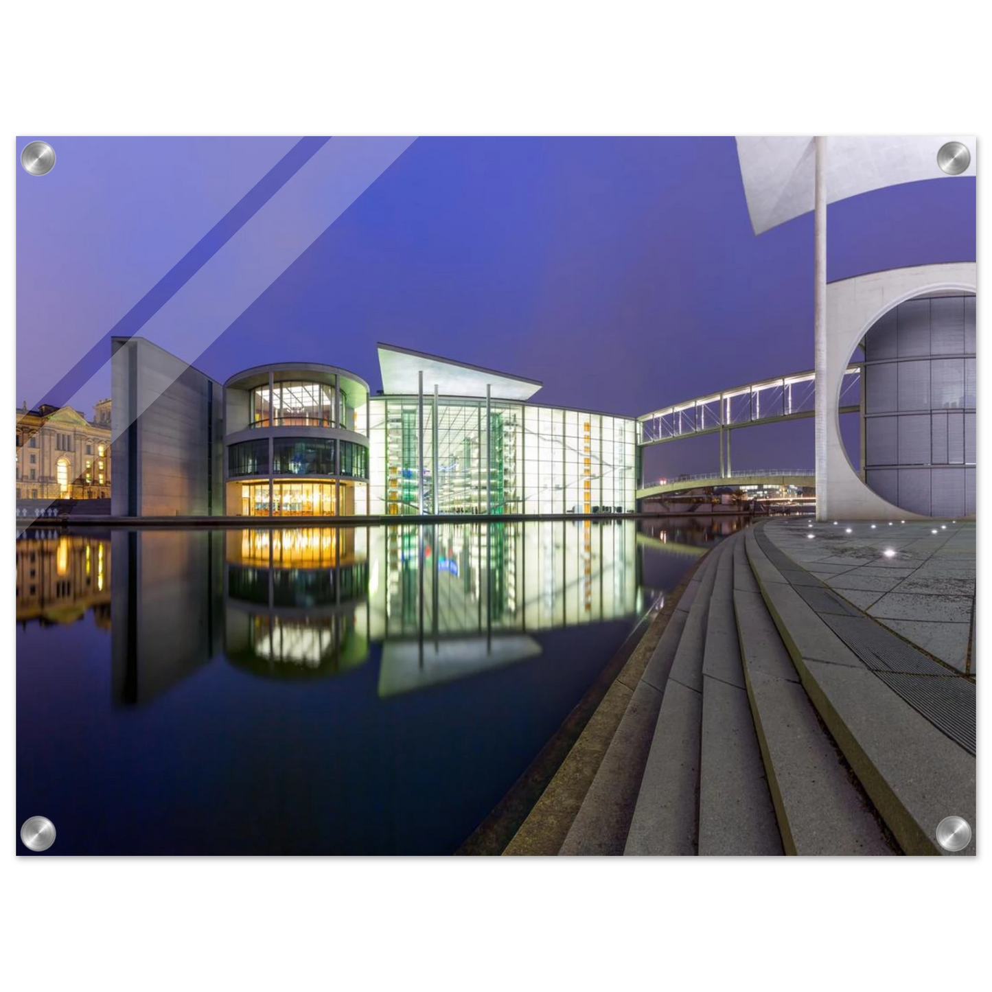 Wandbild berlin impression bei nacht leuchtende architektur als kunstdruck