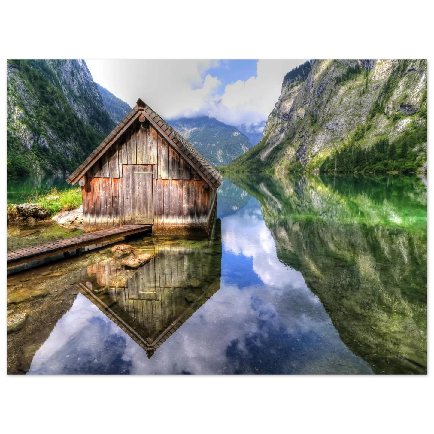 Wandbild bergschutzhuette am see ein idyllisches refugium fuer ihre wanddekoration