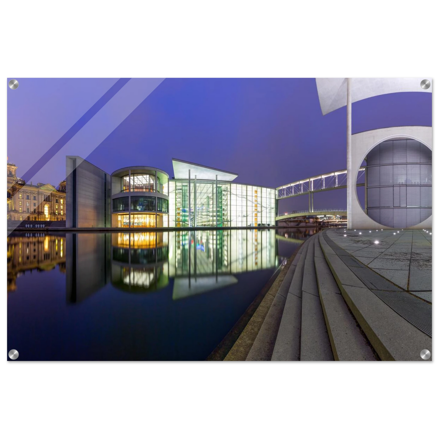 Wandbild berlin impression bei nacht leuchtende architektur als kunstdruck