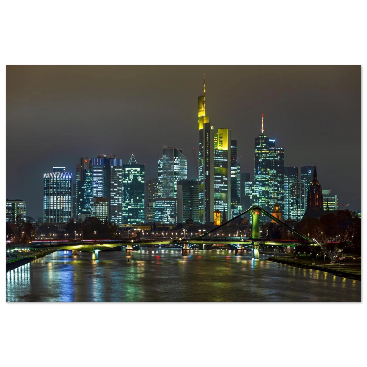 Wandbild frankfurt skyline bei nacht lebendige stadtlandschaft fuer ihr zuhause in vielen groessen