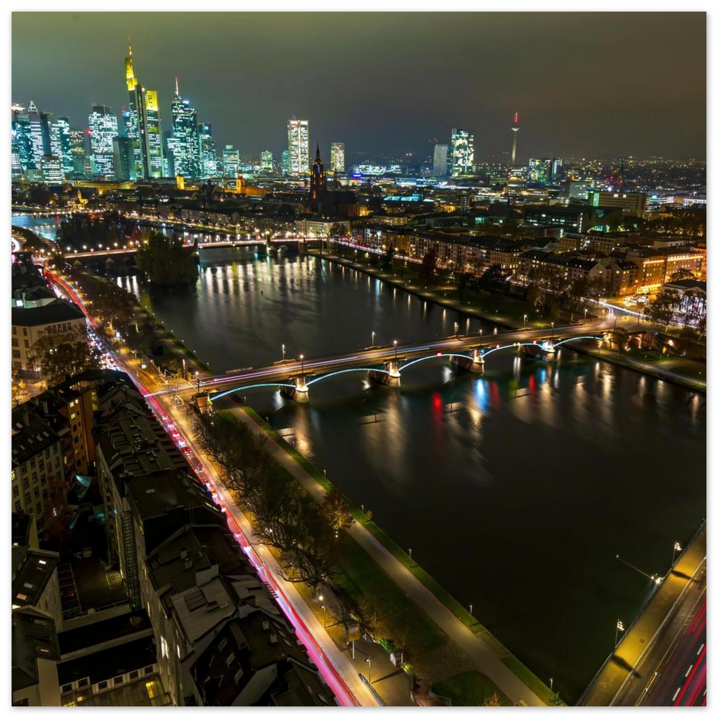 Wandbild frankfurt bei nacht pulsierende stadtansicht mit lichtspuren