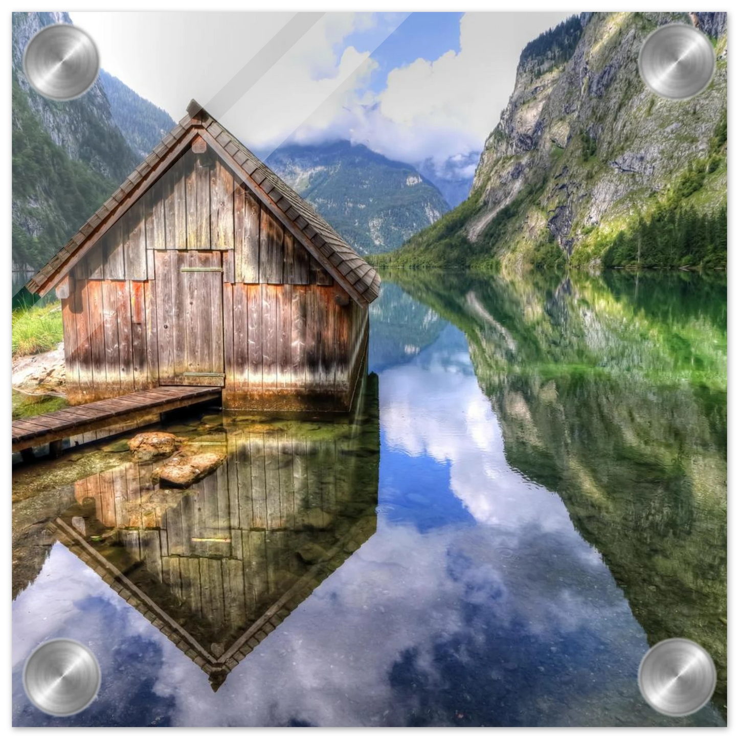 Wandbild bergschutzhuette am see ein idyllisches refugium fuer ihre wanddekoration