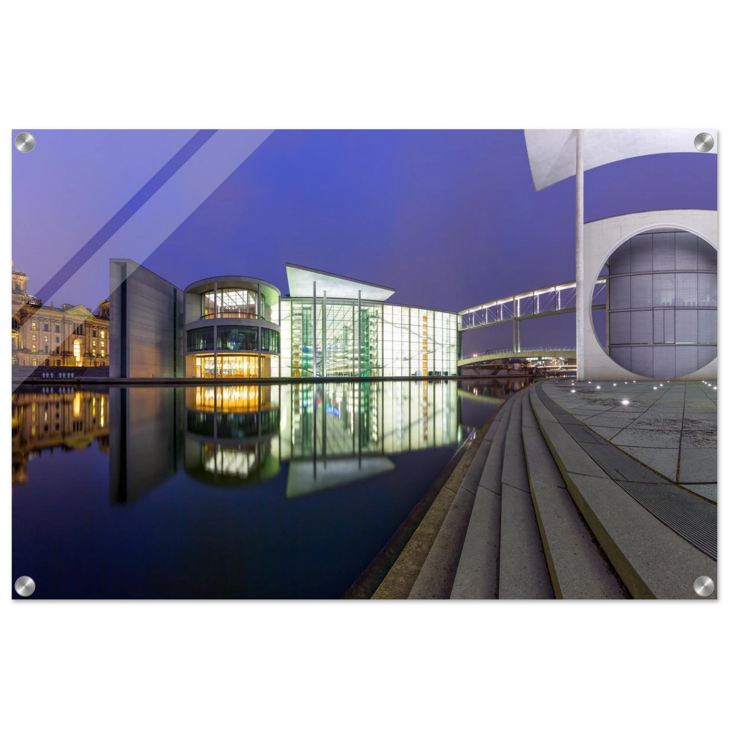 Wandbild berlin impression bei nacht leuchtende architektur als kunstdruck