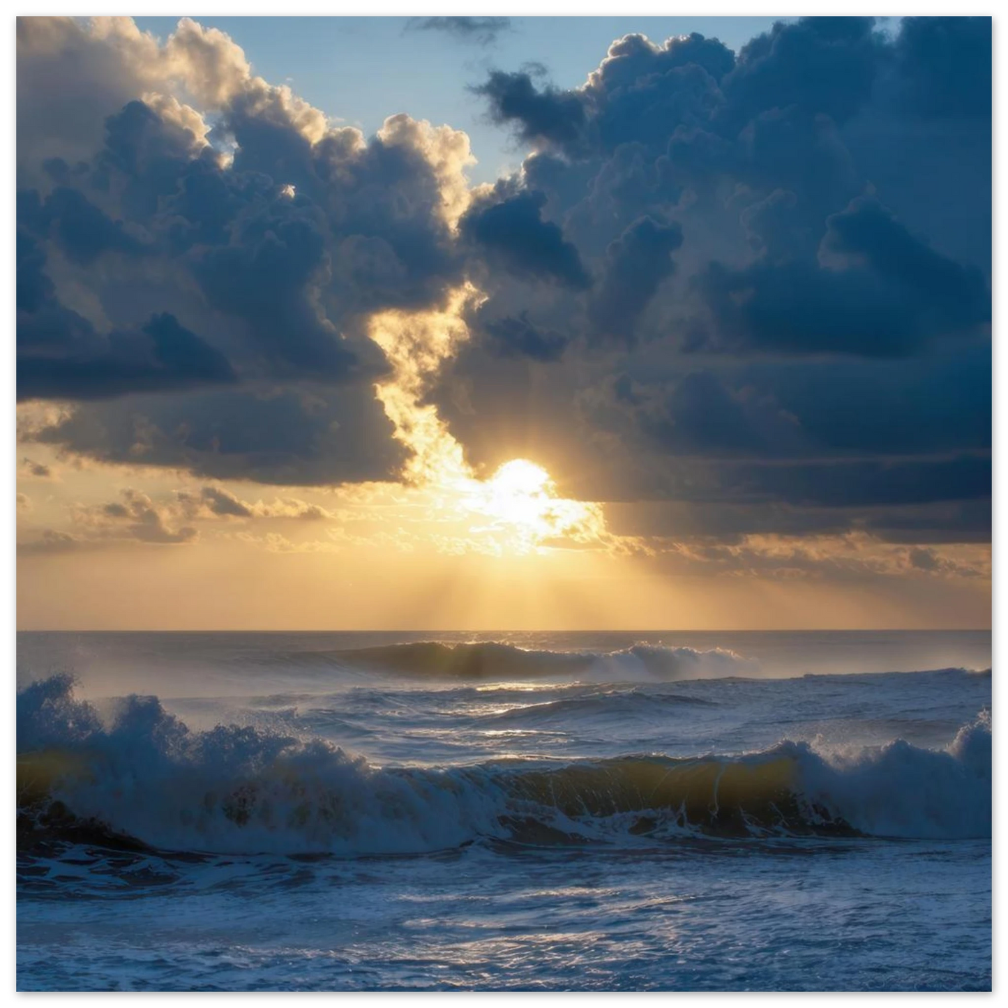Wandbild dramatischer sonnenuntergang ueber stuermischer see lebendige wolken goldstrahlen fuer ihre wand