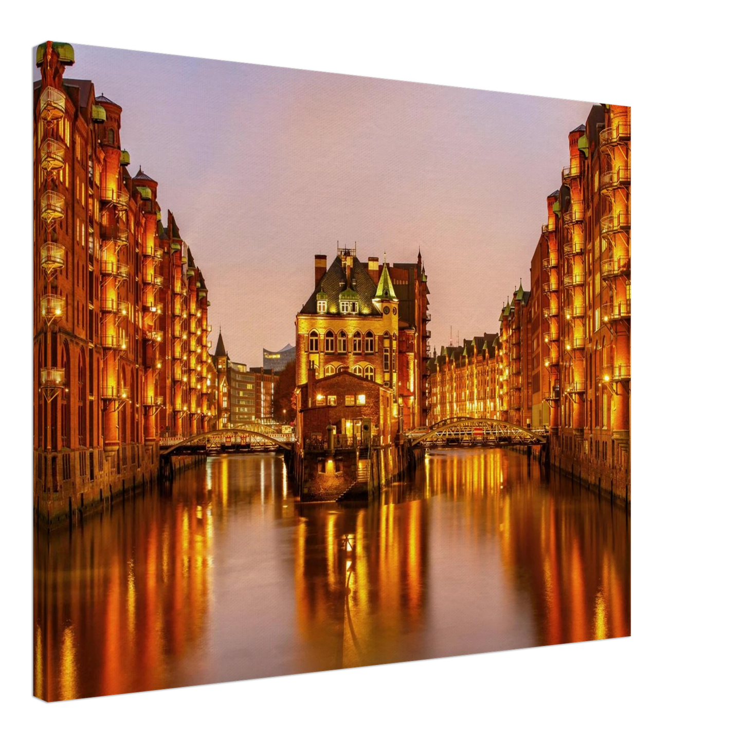 Wandbild speicherstadt hamburg bei daemmerung atmosphaerisches stadtbild als kunstdruck in ihrer wunschgroesse