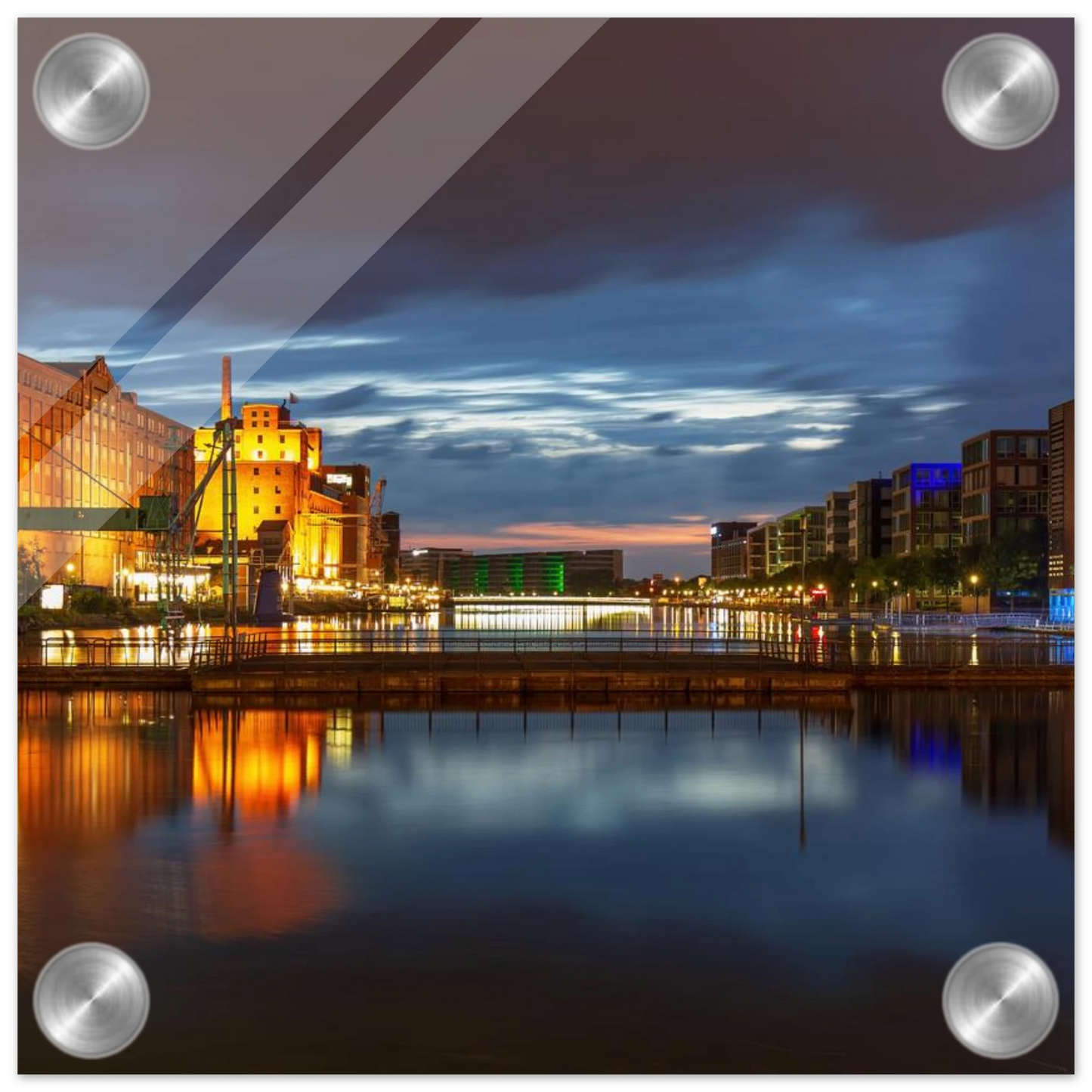 Wandbild industrieller charme bei sonnenuntergang lebendige stadtlandschaft im grossformat
