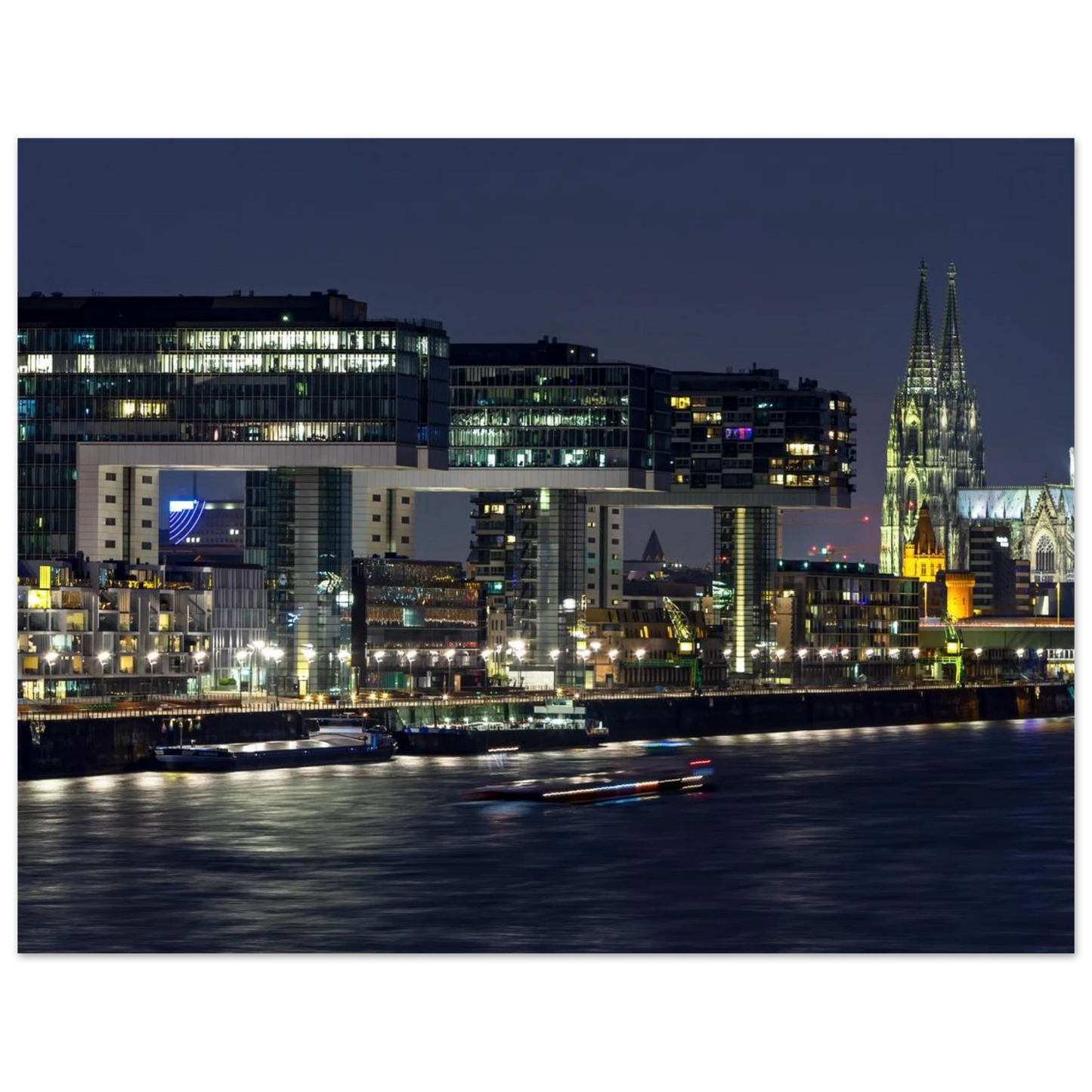 Wandbild koelner skyline bei nacht modernes stadtbild fuer ihr zuhause in vielen groessen