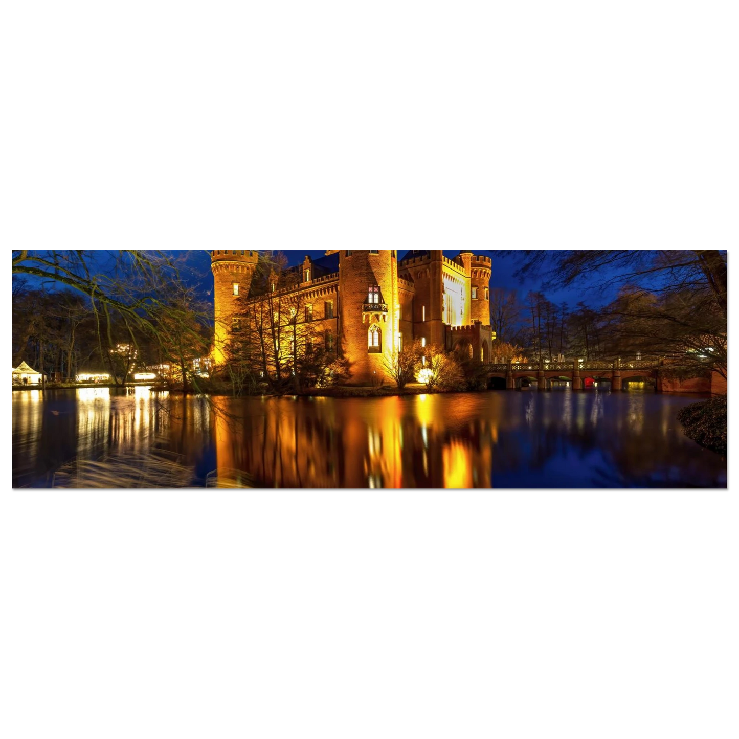 Wandbild schimmerndes schloss bei nacht eine maerchenhafte kulisse in verschiedenen groessen