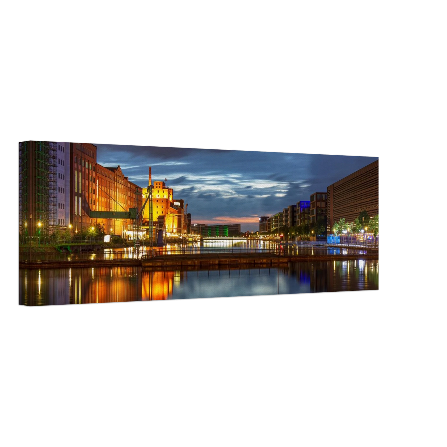 Wandbild industrieller charme bei sonnenuntergang lebendige stadtlandschaft im grossformat