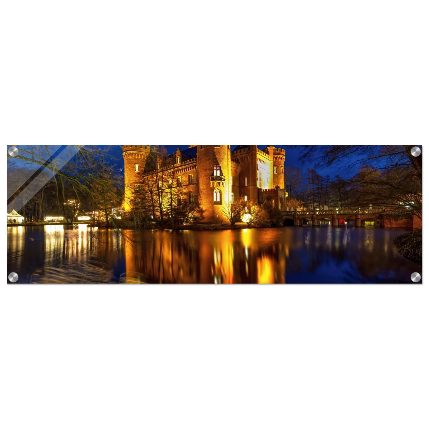 Wandbild schimmerndes schloss bei nacht eine maerchenhafte kulisse in verschiedenen groessen