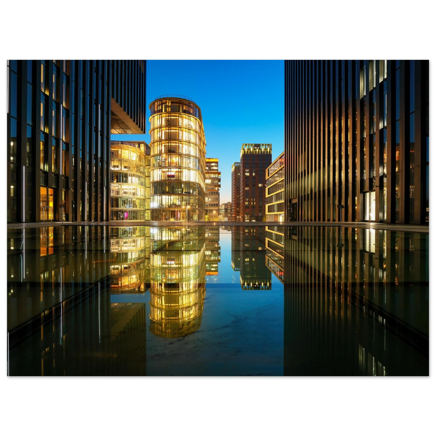 Wandbild naechtliche metropole futuristische stadtlandschaft als premium wandbild in vielen groessen