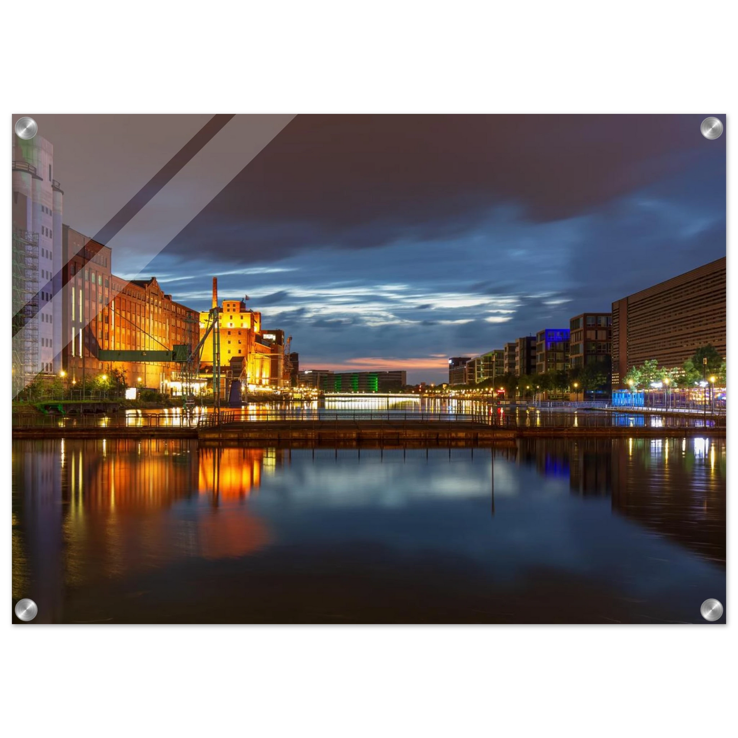 Wandbild industrieller charme bei sonnenuntergang lebendige stadtlandschaft im grossformat