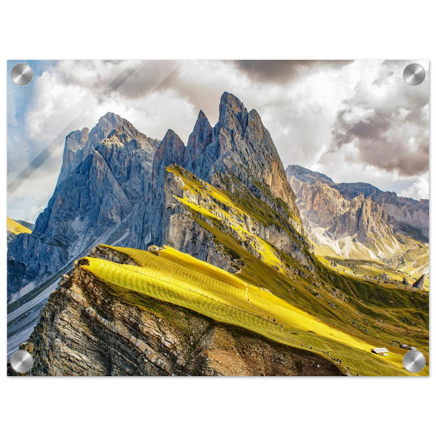 Wandbild seceda alpenglanz atemberaubende dolomiten landschaft mit leuchtenden grashaengen