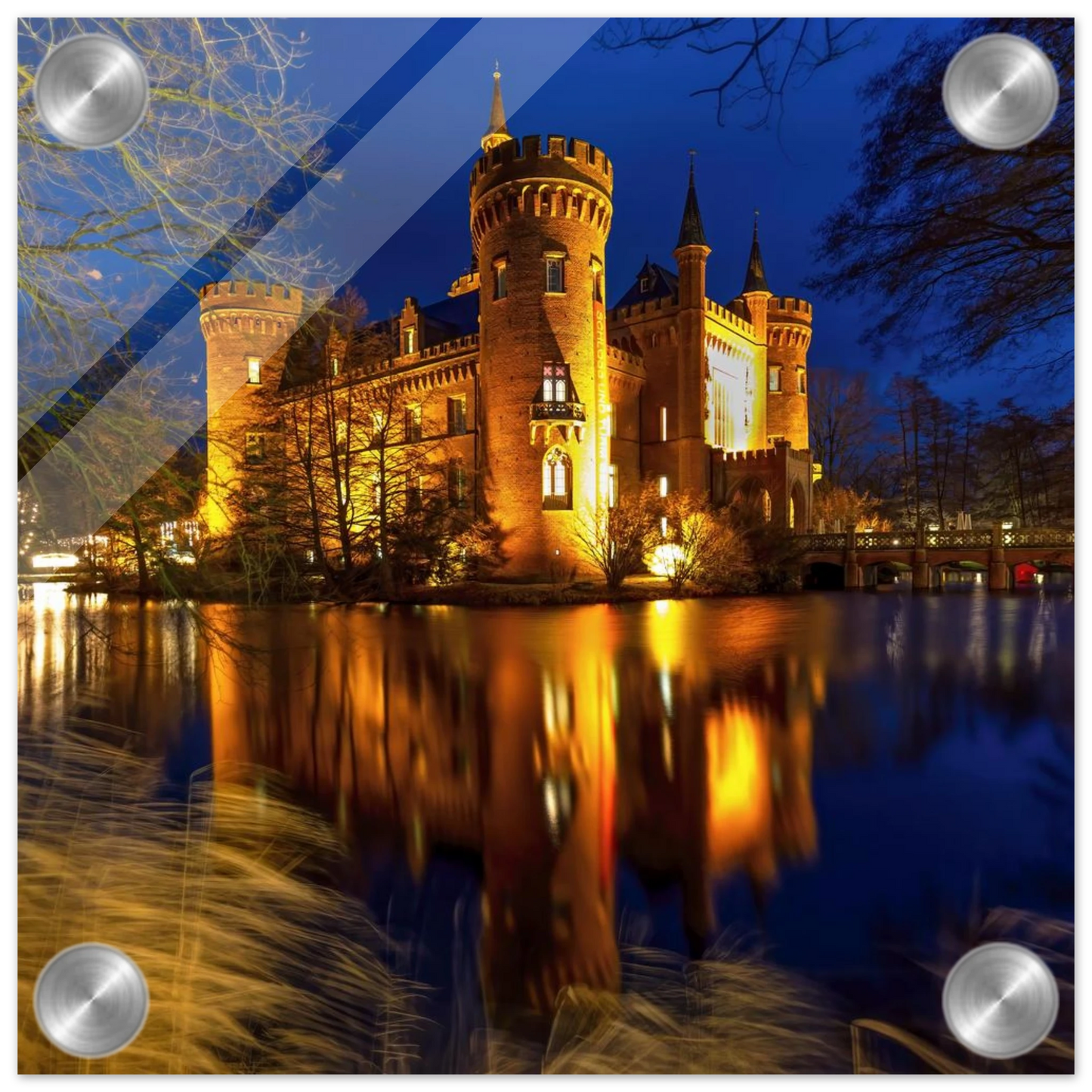 Wandbild schimmerndes schloss bei nacht eine maerchenhafte kulisse in verschiedenen groessen