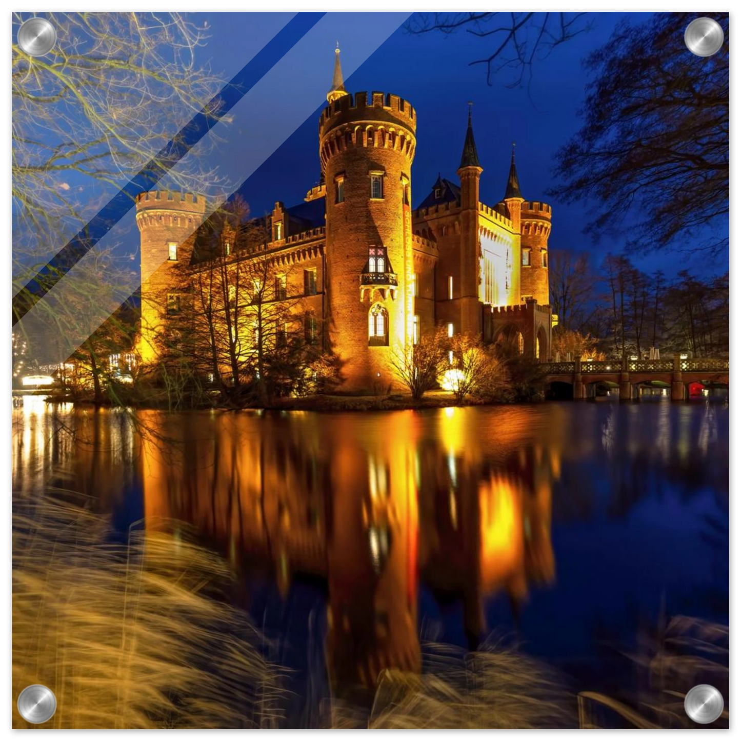 Wandbild schimmerndes schloss bei nacht eine maerchenhafte kulisse in verschiedenen groessen