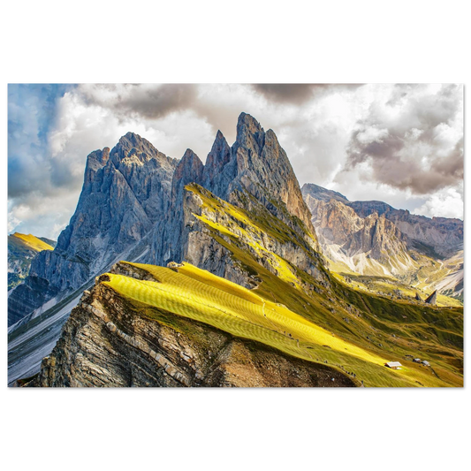 Wandbild seceda alpenglanz atemberaubende dolomiten landschaft mit leuchtenden grashaengen
