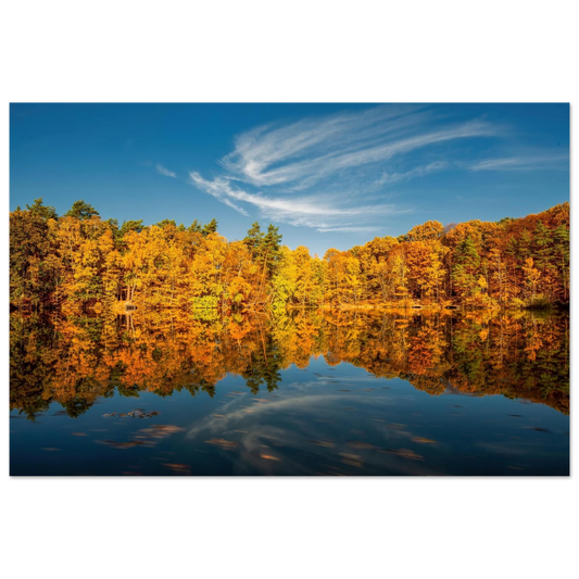 Wandbild herbstliche see symphonie atemberaubende waldspiegelung an einem sonnigen herbsttag