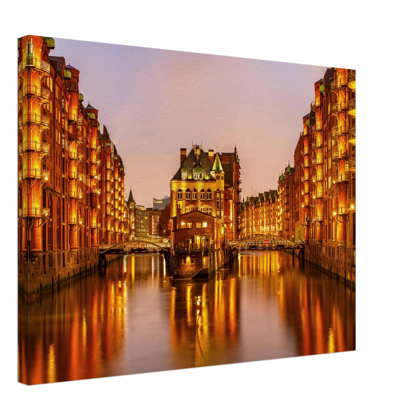 Wandbild speicherstadt hamburg bei daemmerung atmosphaerisches stadtbild als kunstdruck in ihrer wunschgroesse