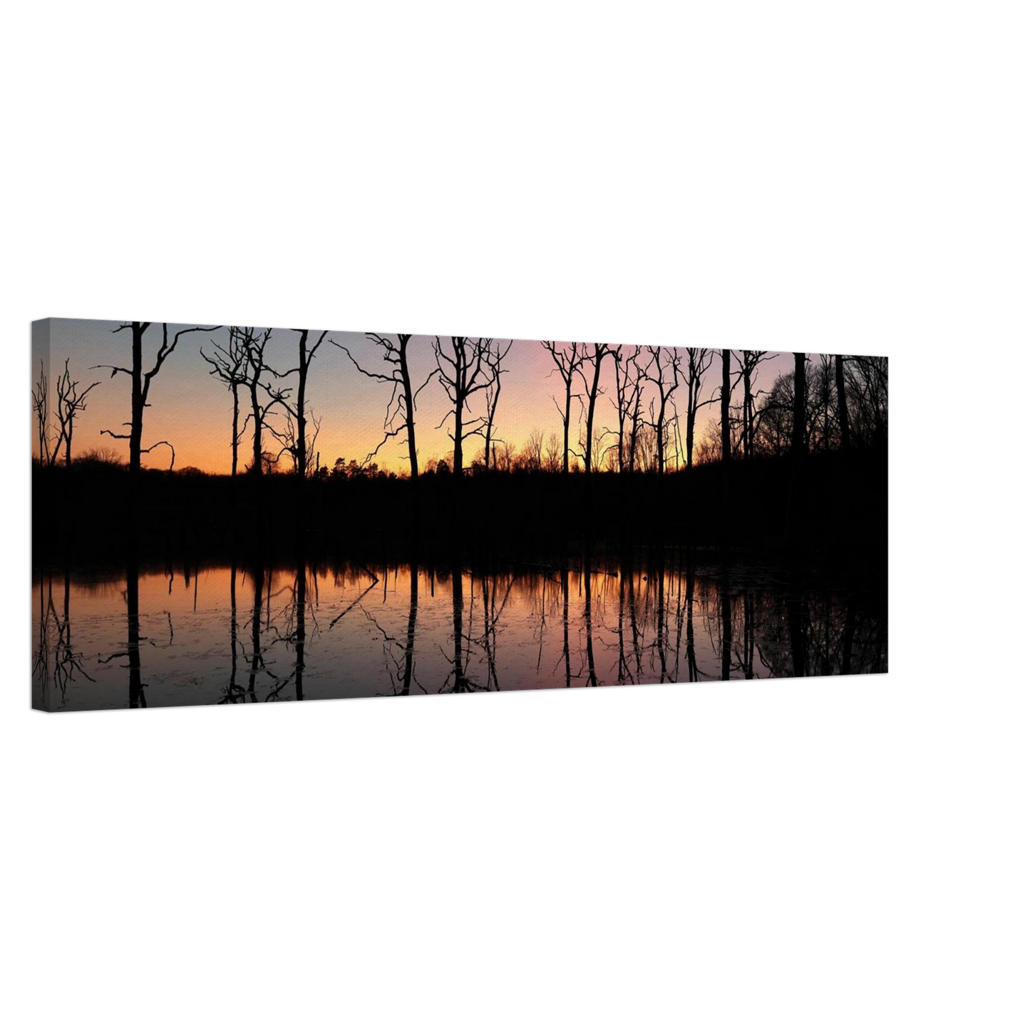 Wandbild sonnenuntergang ueber spiegelndem see magische naturlandschaft mit silhouetten