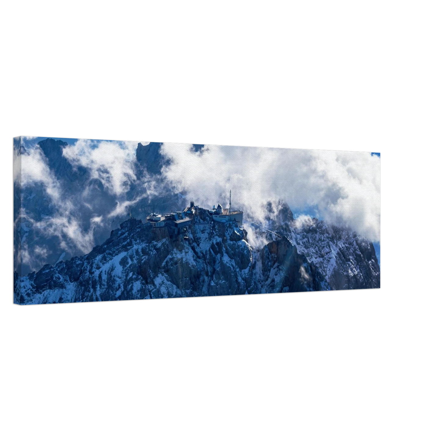 Wandbild alpine majesty gipfelstation im wolkenmeer mit blauen bergsilhouetten
