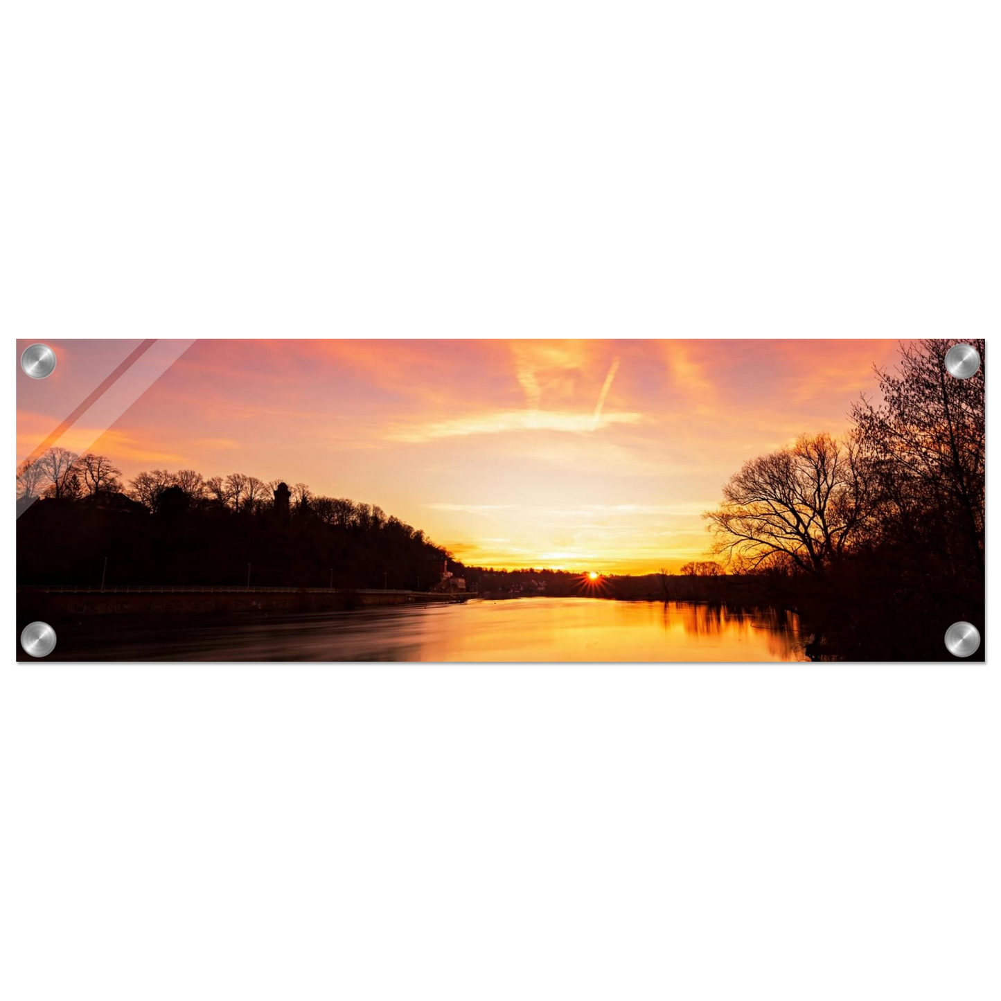 Wandbild dramatischer sonnenuntergang am fluss leuchtende himmelskunst fuer ihr zuhause in ihrer wunschgroesse