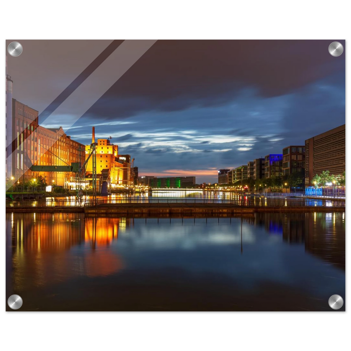 Wandbild industrieller charme bei sonnenuntergang lebendige stadtlandschaft im grossformat