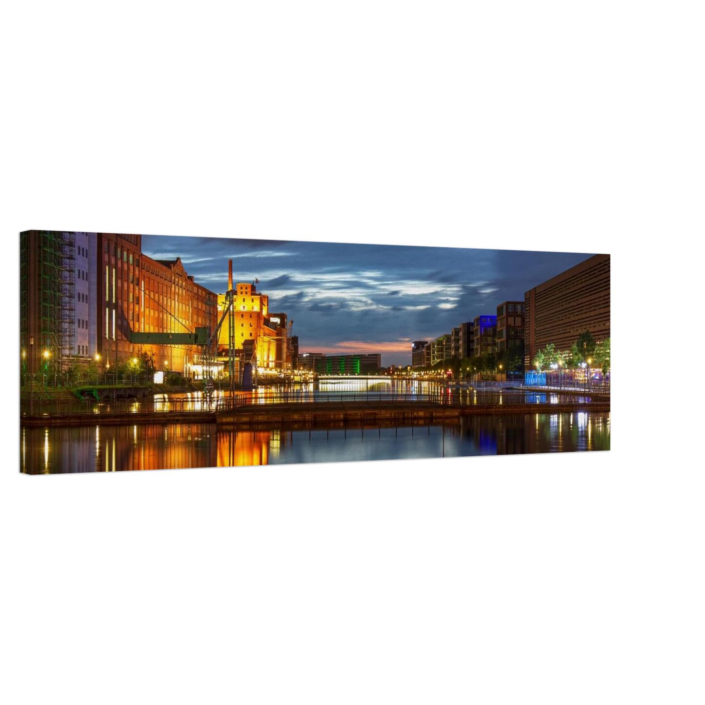 Wandbild industrieller charme bei sonnenuntergang lebendige stadtlandschaft im grossformat