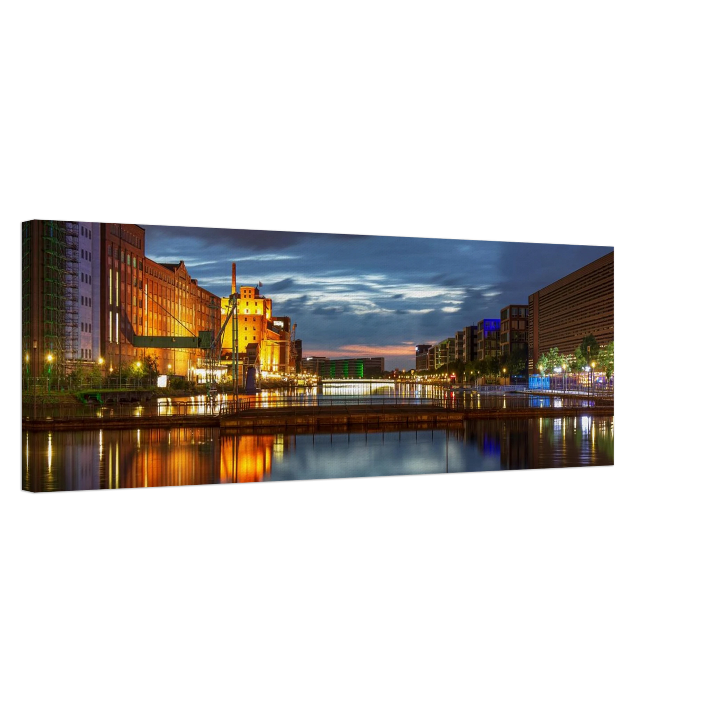 Wandbild industrieller charme bei sonnenuntergang lebendige stadtlandschaft im grossformat