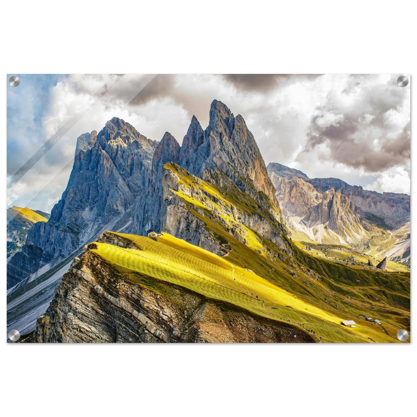 Wandbild seceda alpenglanz atemberaubende dolomiten landschaft mit leuchtenden grashaengen