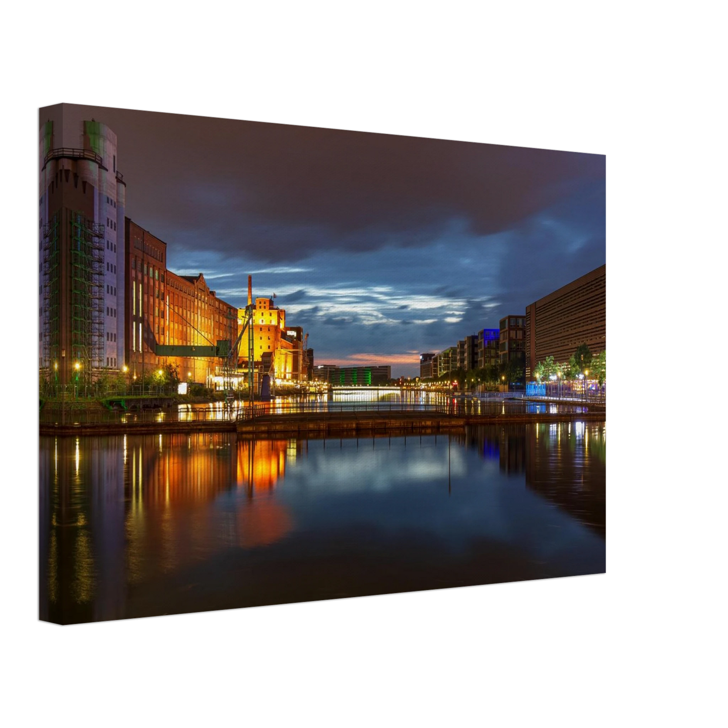 Wandbild industrieller charme bei sonnenuntergang lebendige stadtlandschaft im grossformat